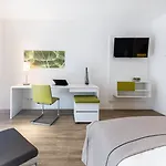 Ξενοδοχείο με διαμερίσματα Acora Living The